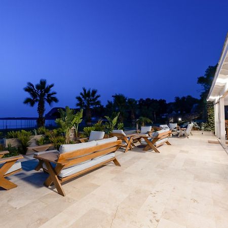 Navalia Hotel Foca Εξωτερικό φωτογραφία
