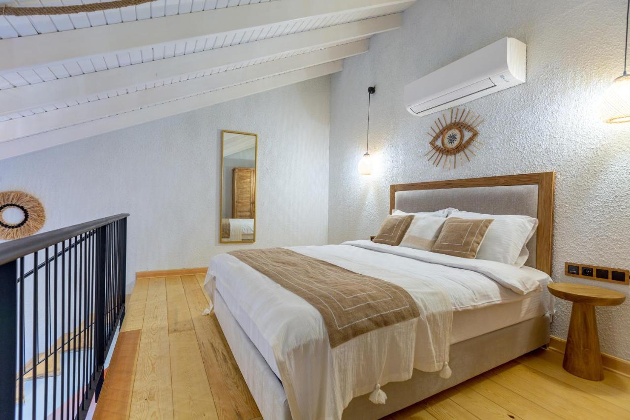Navalia Hotel Foca Εξωτερικό φωτογραφία