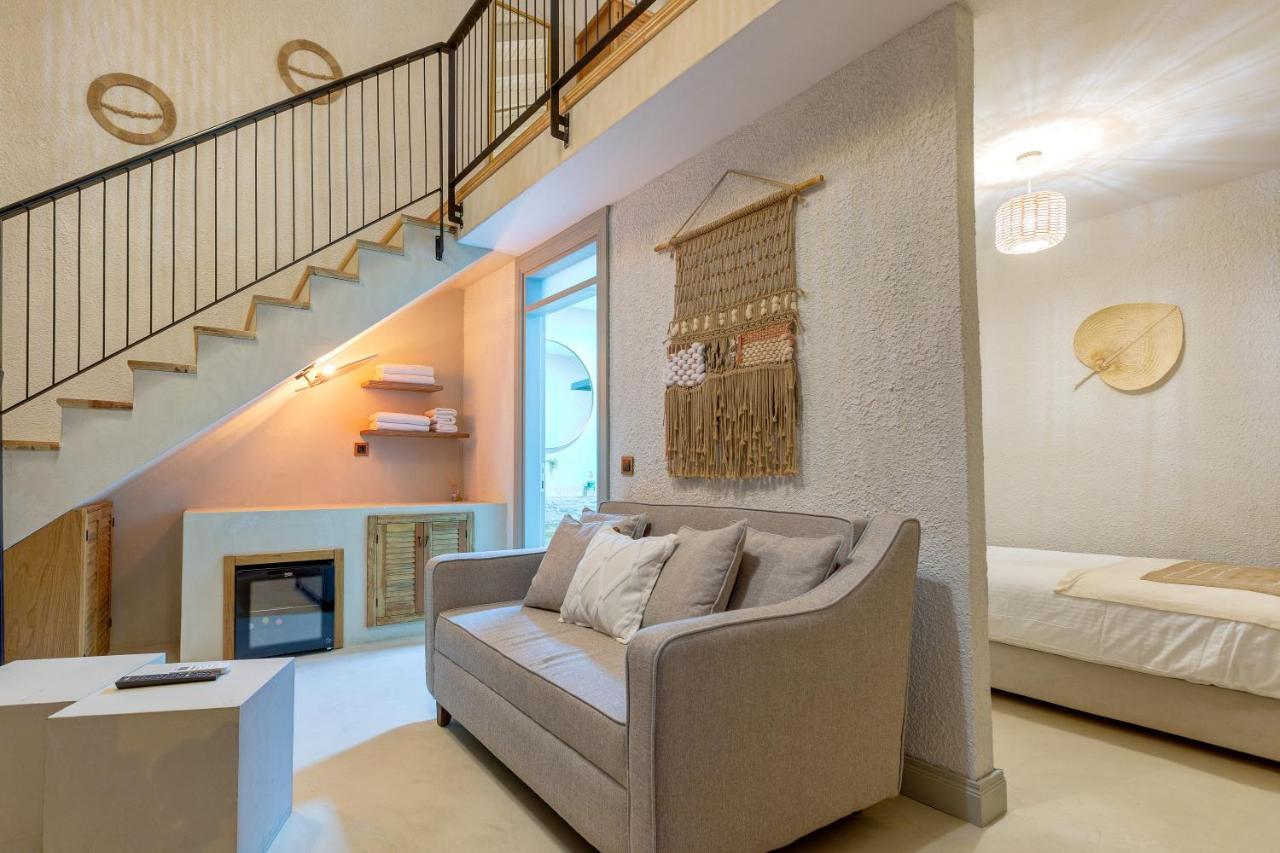 Navalia Hotel Foca Εξωτερικό φωτογραφία