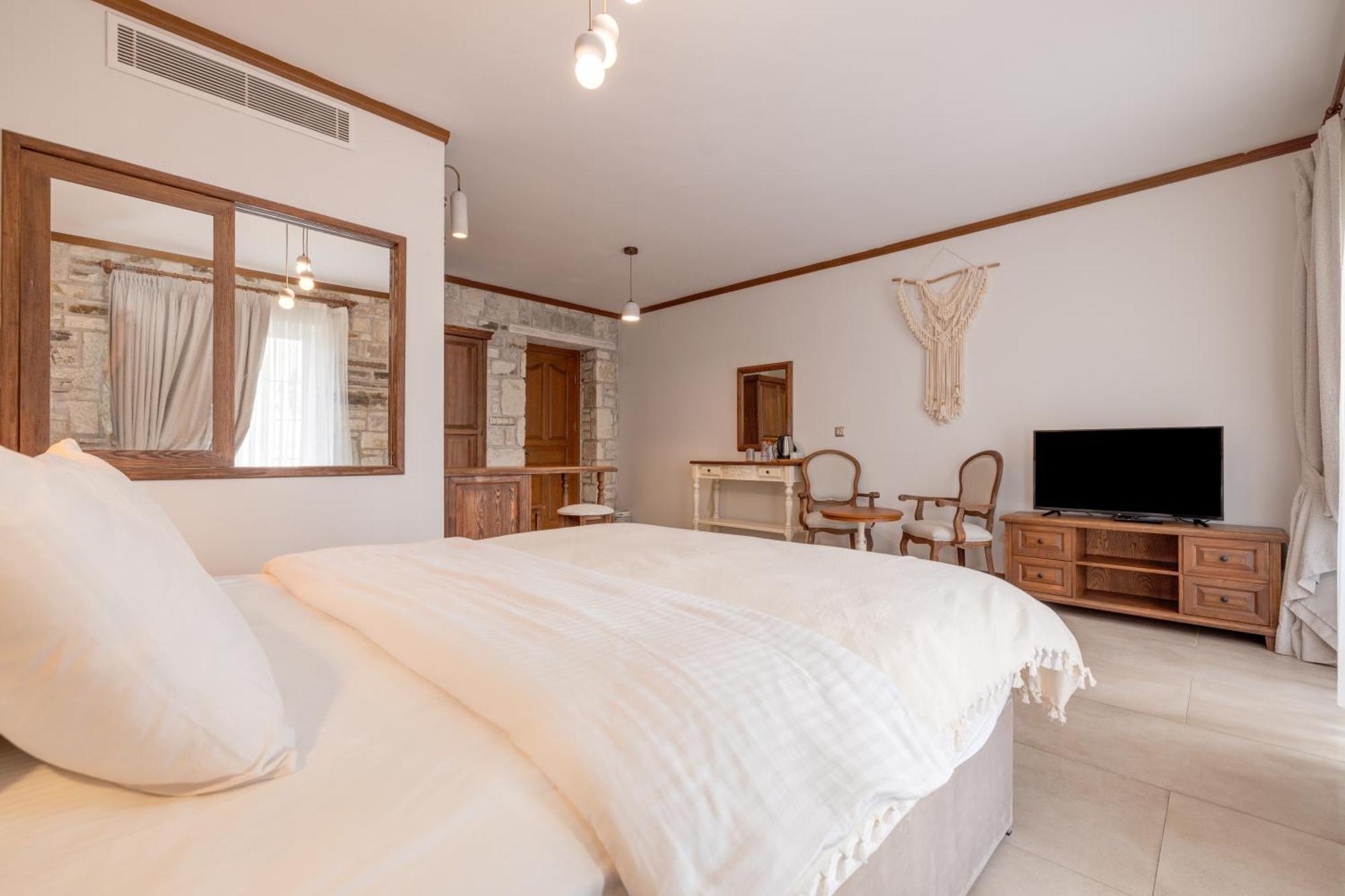 Navalia Hotel Foca Εξωτερικό φωτογραφία