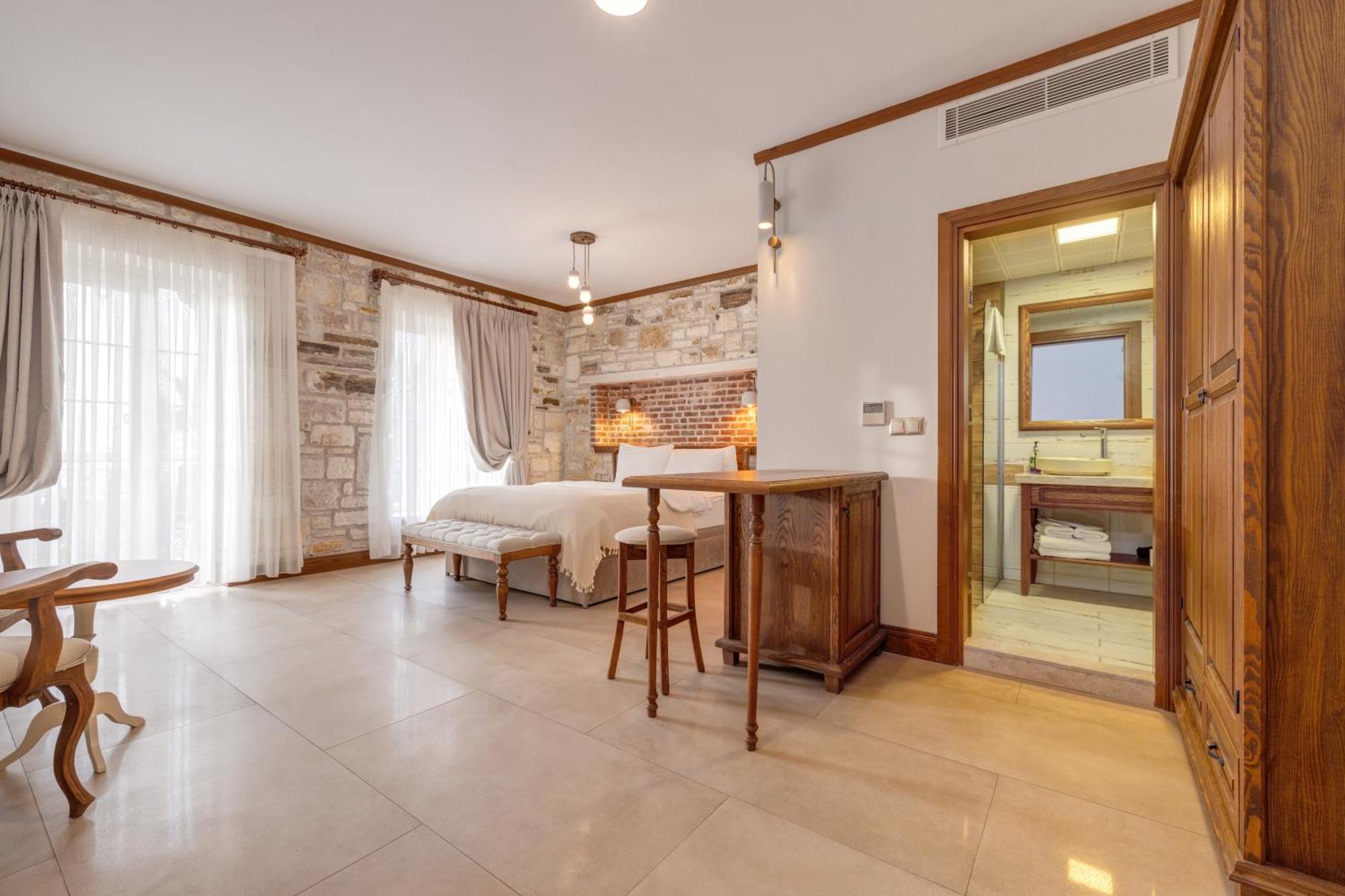 Navalia Hotel Foca Εξωτερικό φωτογραφία